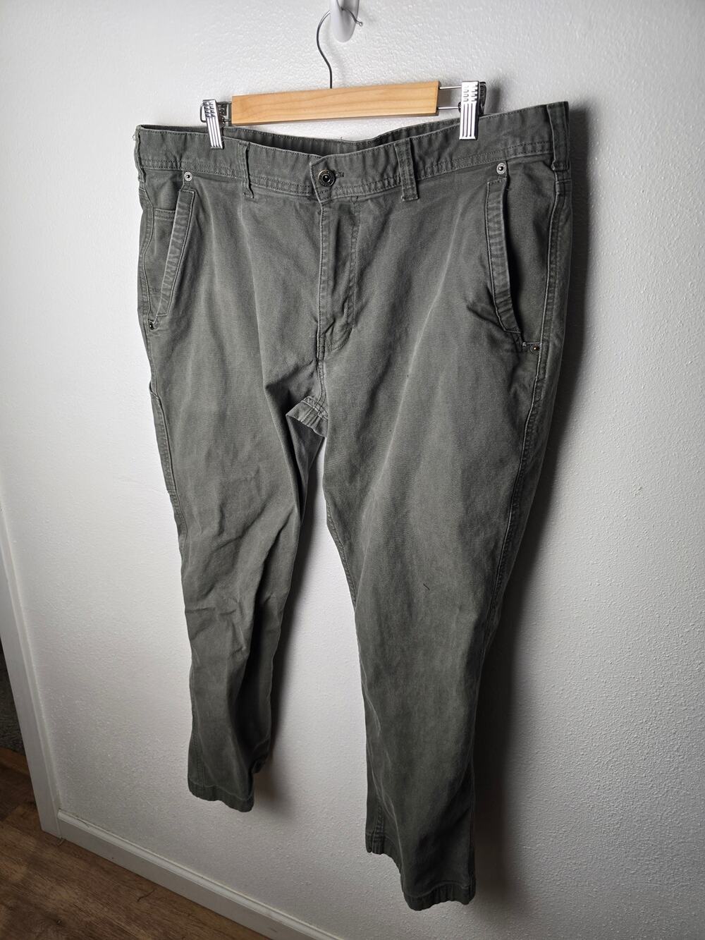Eddie Bauer Pants 33x34